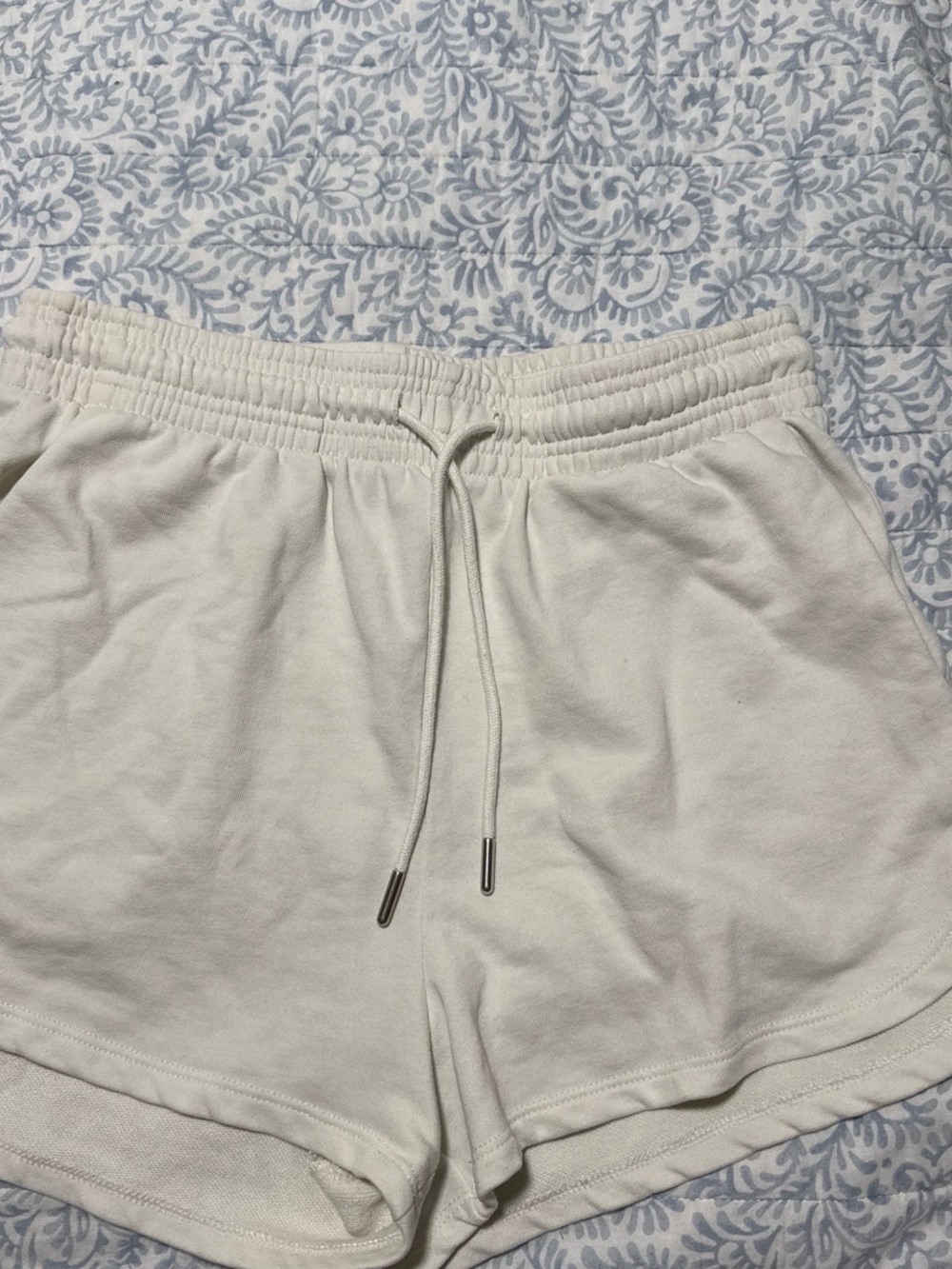 H&M Cream Elastic-Waist Athletic Shorts